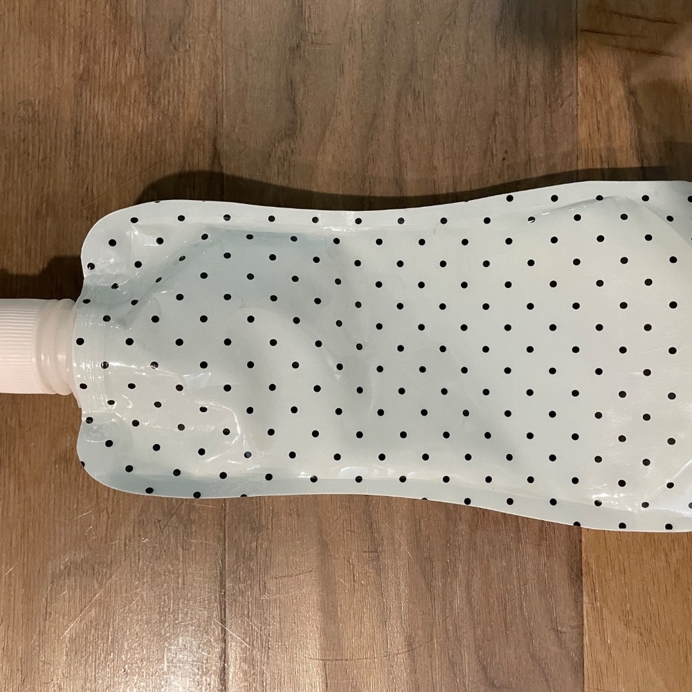 Foldable, Compact Water Bottle/Pouch - Picture 4 of 6